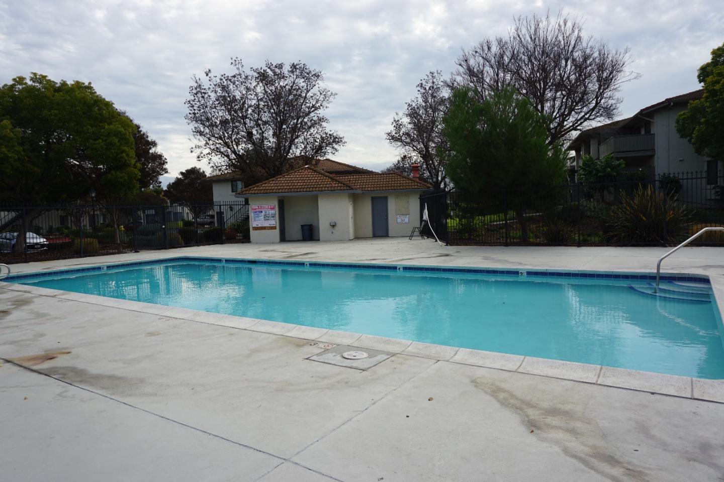 Detail Gallery Image 13 of 16 For 340 Kenbrook Cir, San Jose,  CA 95111 - 2 Beds | 2 Baths