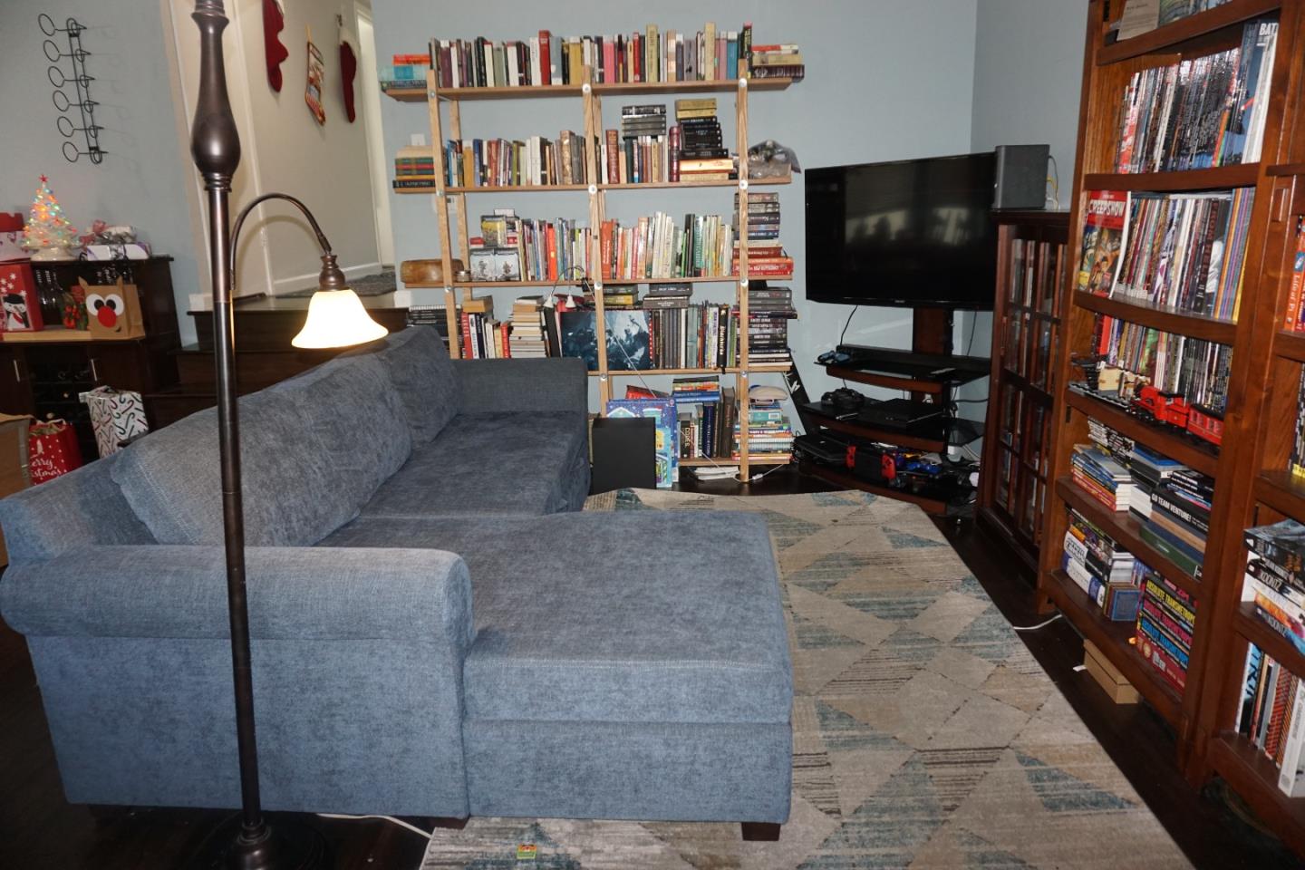 Detail Gallery Image 5 of 16 For 340 Kenbrook Cir, San Jose,  CA 95111 - 2 Beds | 2 Baths