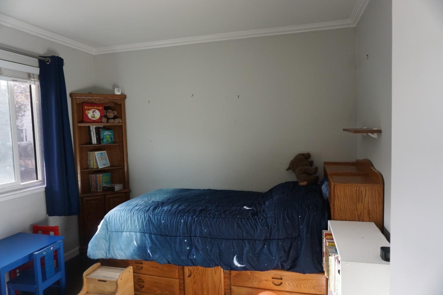 Detail Gallery Image 8 of 16 For 340 Kenbrook Cir, San Jose,  CA 95111 - 2 Beds | 2 Baths