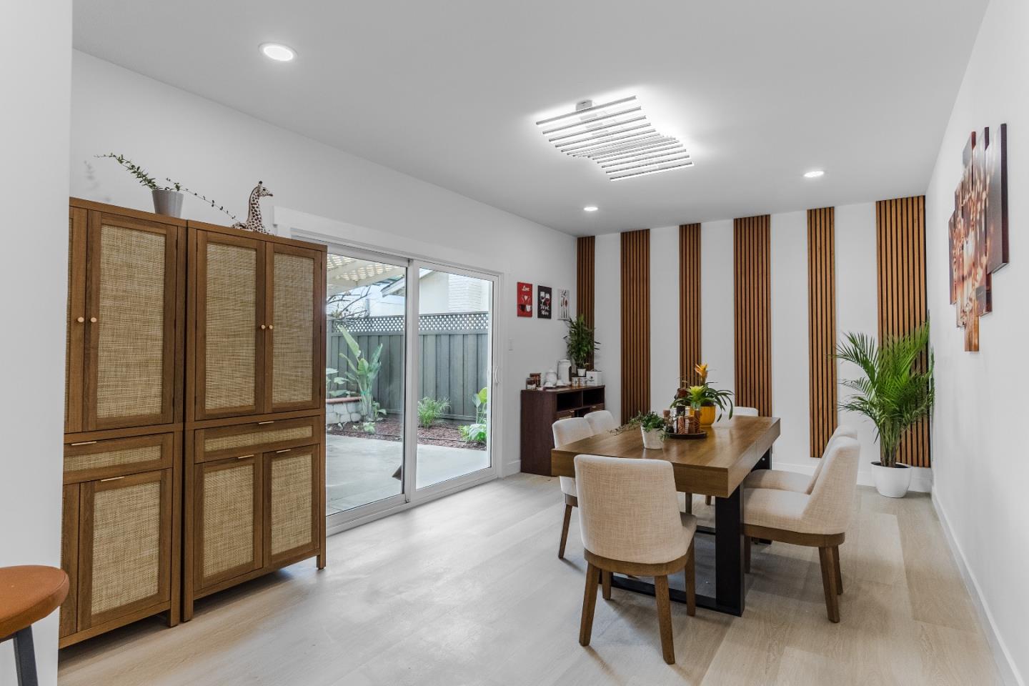 Detail Gallery Image 14 of 21 For 2786 Plumas Dr, San Jose,  CA 95121 - 4 Beds | 2 Baths