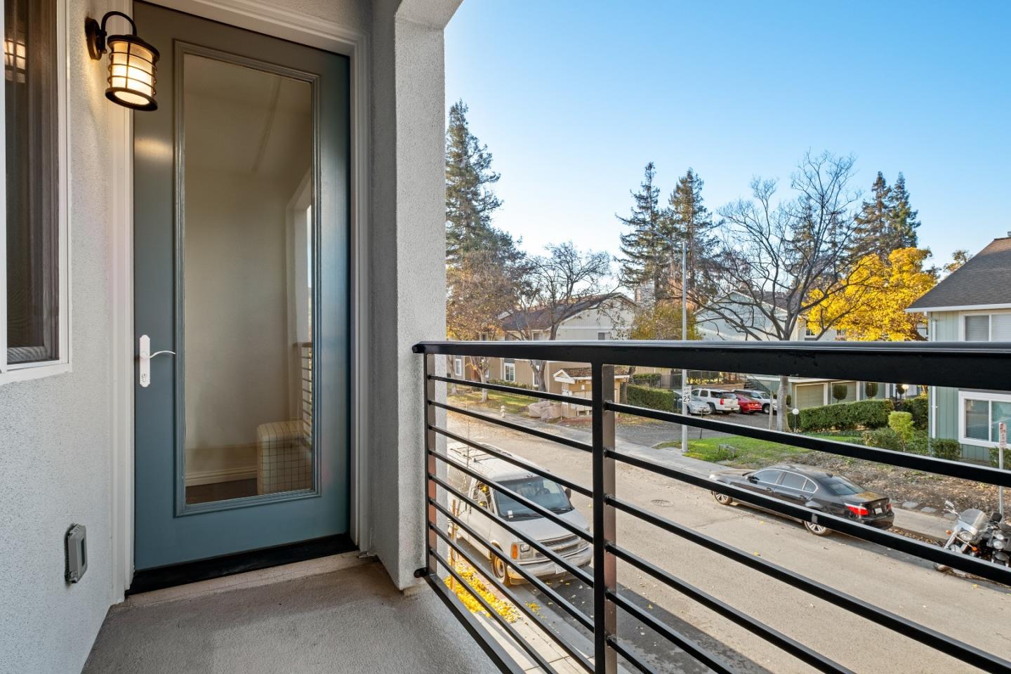 Detail Gallery Image 4 of 40 For 2730 Gimelli Way, San Jose,  CA 95133 - 3 Beds | 3 Baths