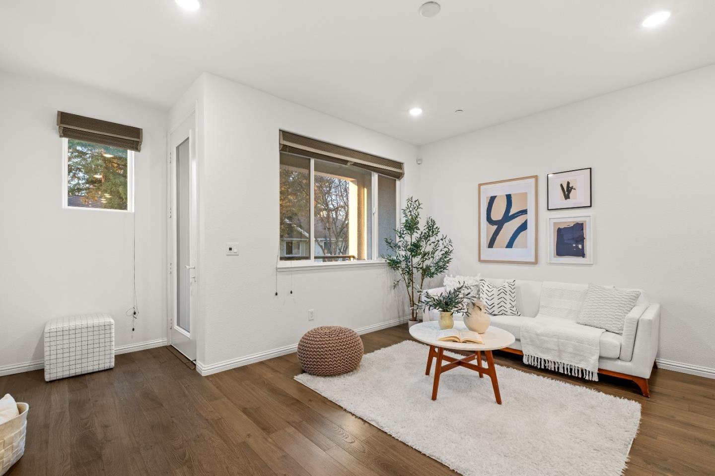 Detail Gallery Image 5 of 40 For 2730 Gimelli Way, San Jose,  CA 95133 - 3 Beds | 3 Baths