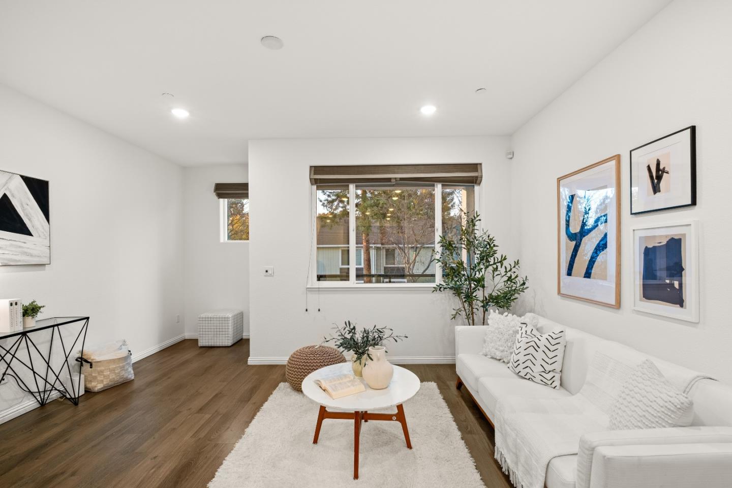 Detail Gallery Image 8 of 40 For 2730 Gimelli Way, San Jose,  CA 95133 - 3 Beds | 3 Baths