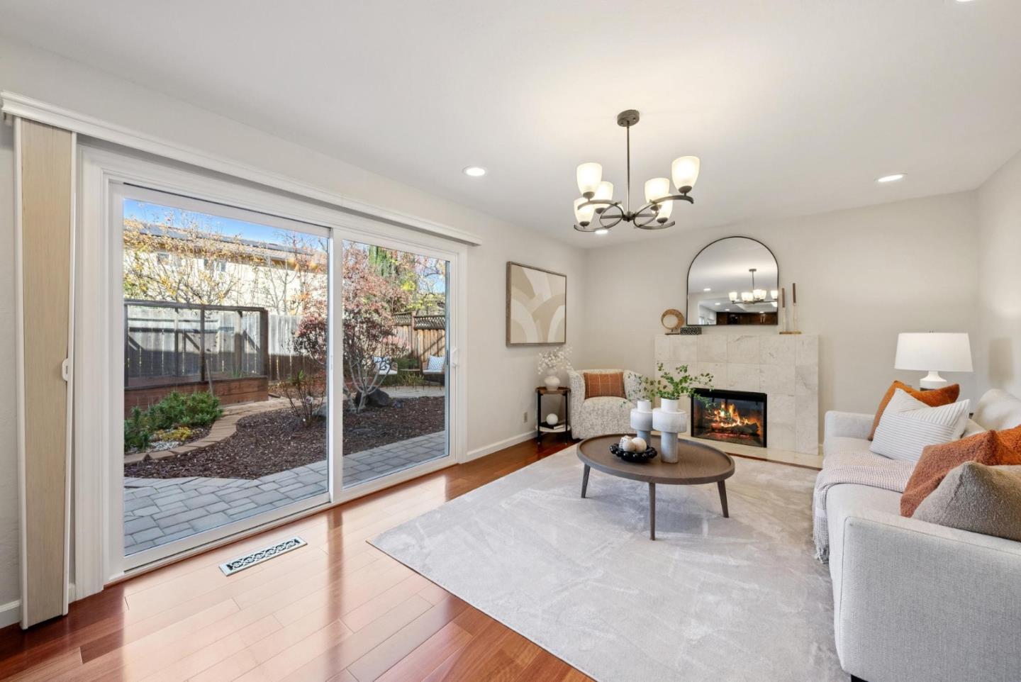 Detail Gallery Image 10 of 30 For 6915 Dartmoor Way, San Jose,  CA 95129 - 5 Beds | 3/1 Baths