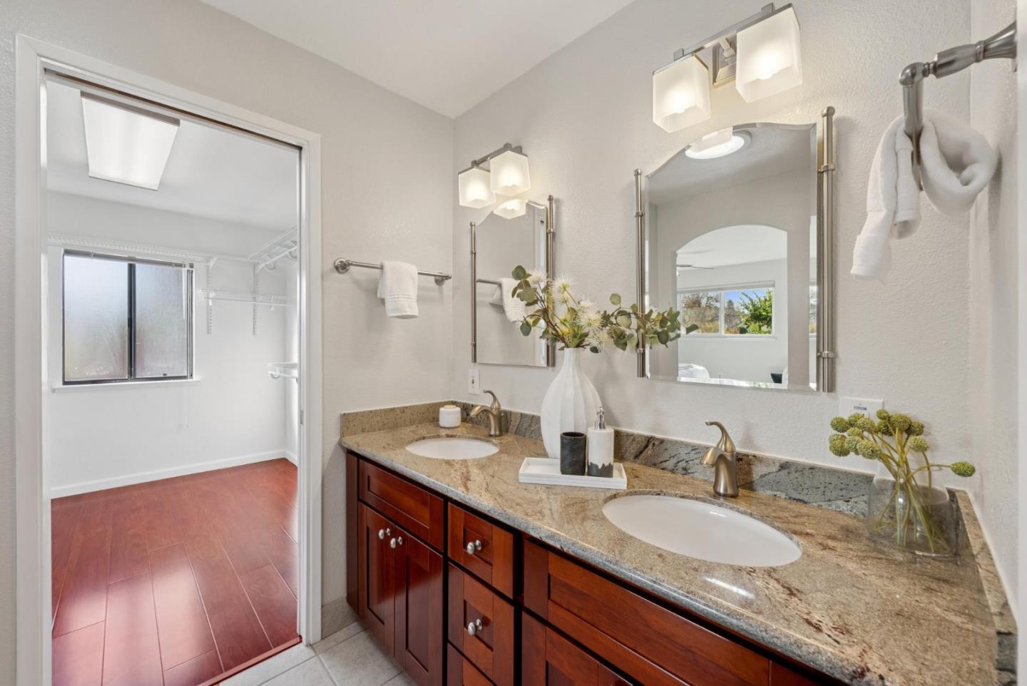 Detail Gallery Image 15 of 30 For 6915 Dartmoor Way, San Jose,  CA 95129 - 5 Beds | 3/1 Baths