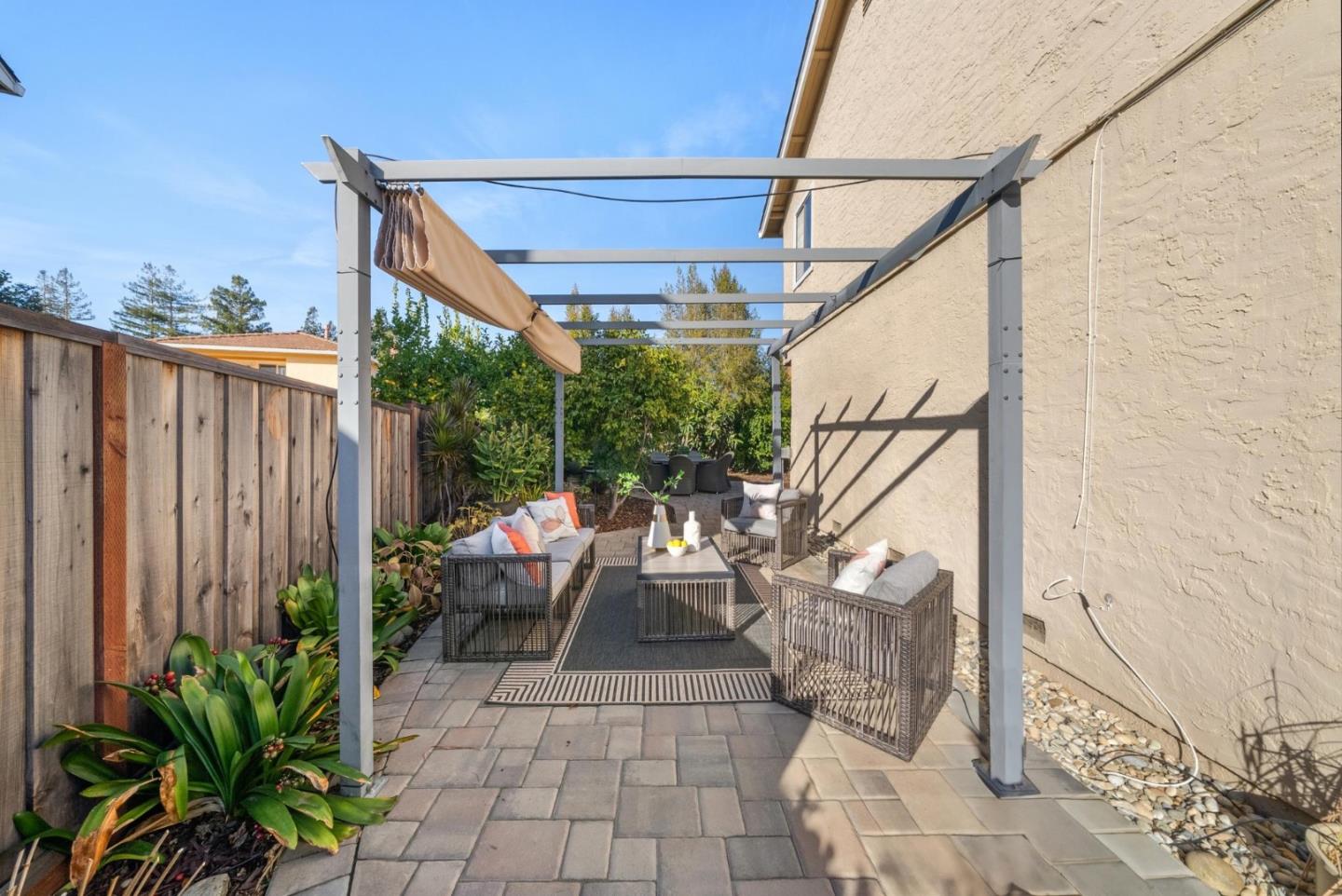 Detail Gallery Image 23 of 30 For 6915 Dartmoor Way, San Jose,  CA 95129 - 5 Beds | 3/1 Baths