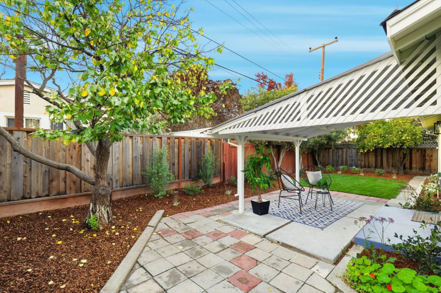 Detail Gallery Image 29 of 32 For 841 Nectarine Ave, Sunnyvale,  CA 94087 - 3 Beds | 2 Baths