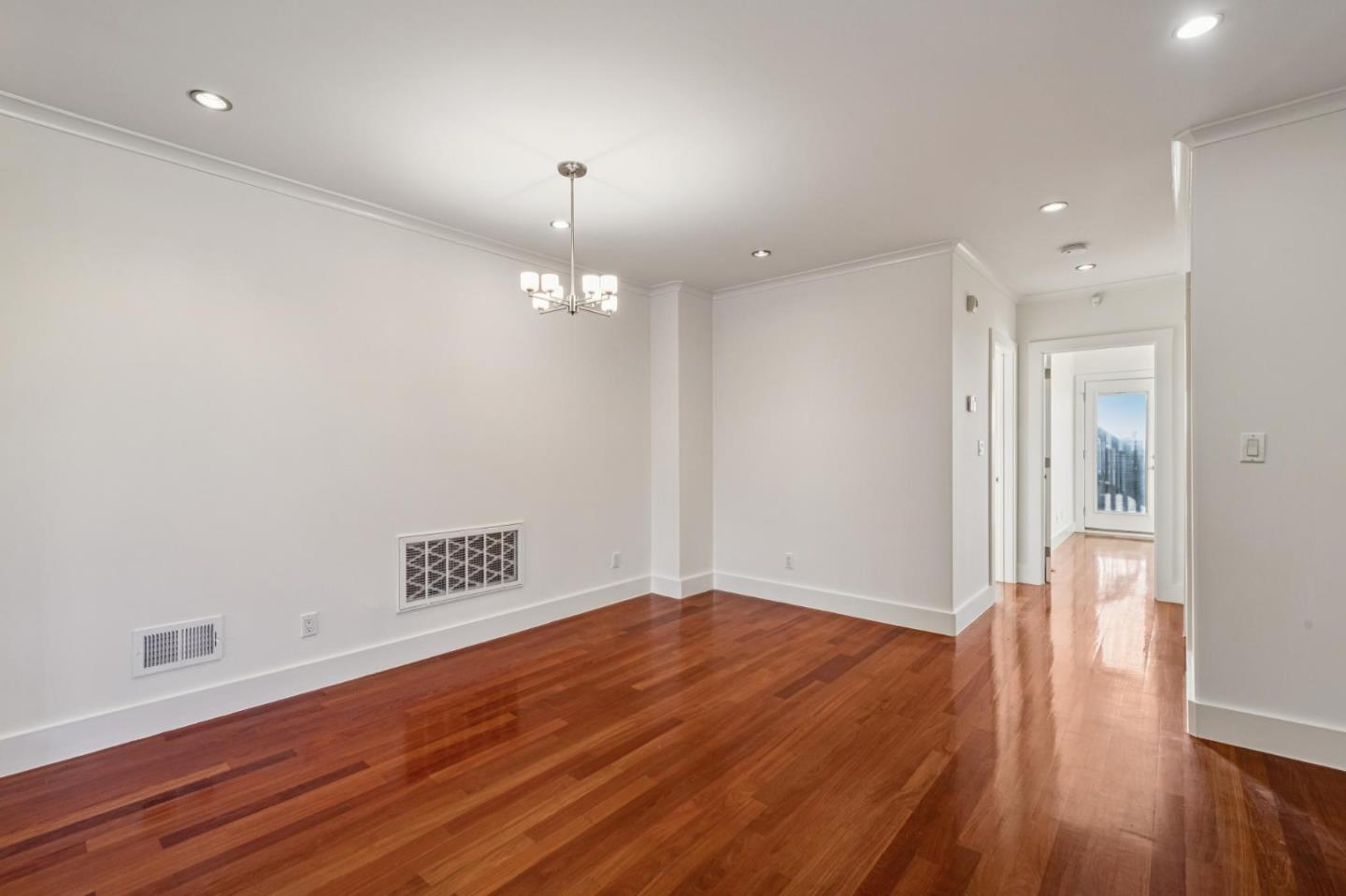 Detail Gallery Image 14 of 65 For 1419-1421 16th Ave, San Francisco,  CA 94122 - – Beds | – Baths