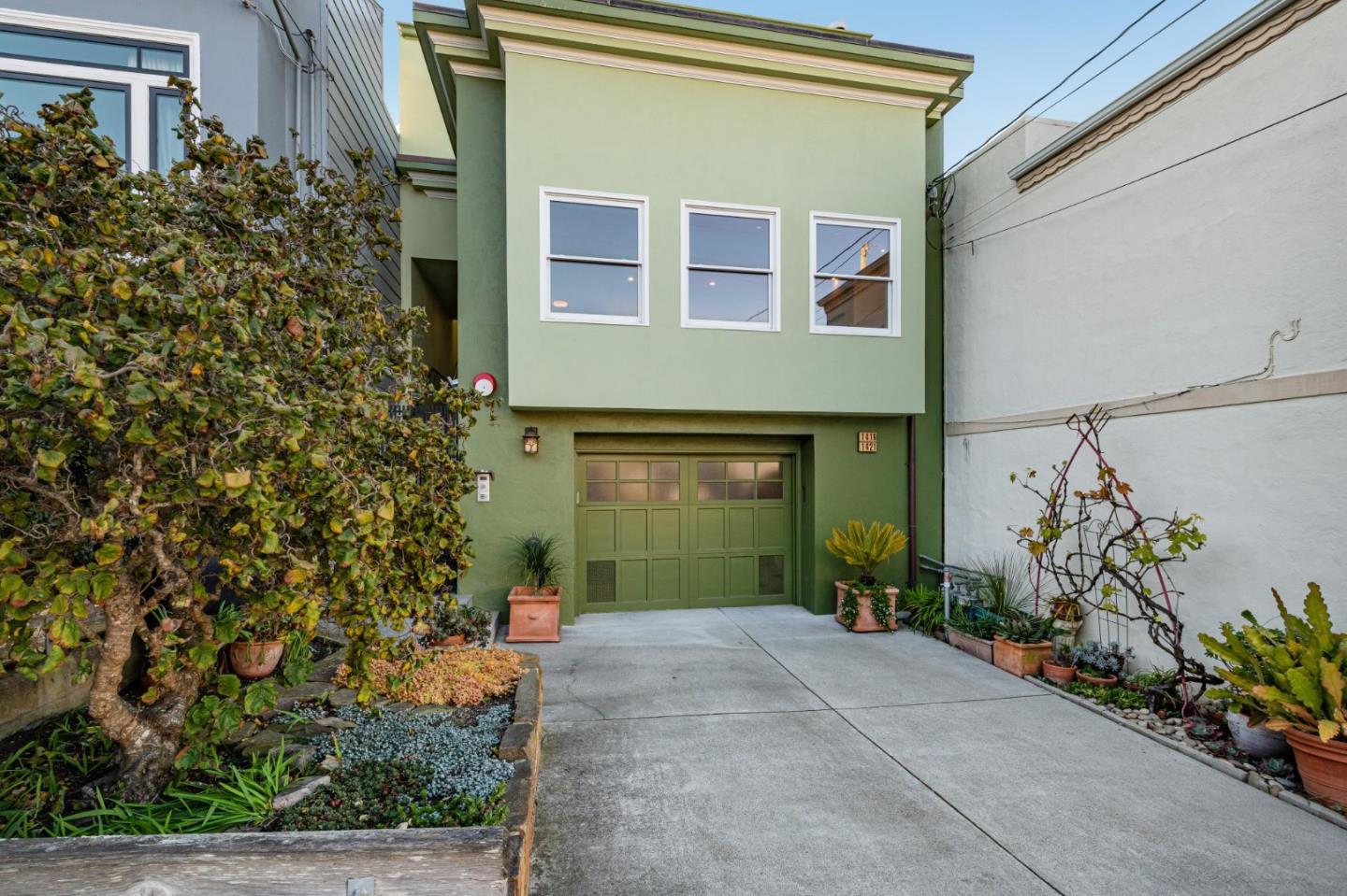 Detail Gallery Image 3 of 65 For 1419-1421 16th Ave, San Francisco,  CA 94122 - – Beds | – Baths