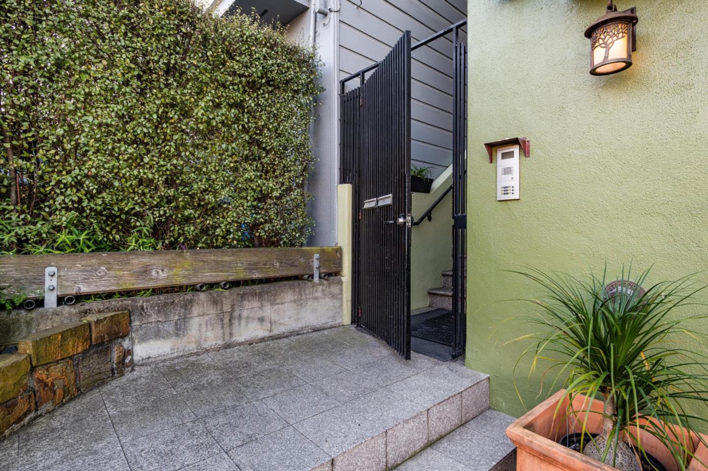 Detail Gallery Image 5 of 65 For 1419-1421 16th Ave, San Francisco,  CA 94122 - – Beds | – Baths