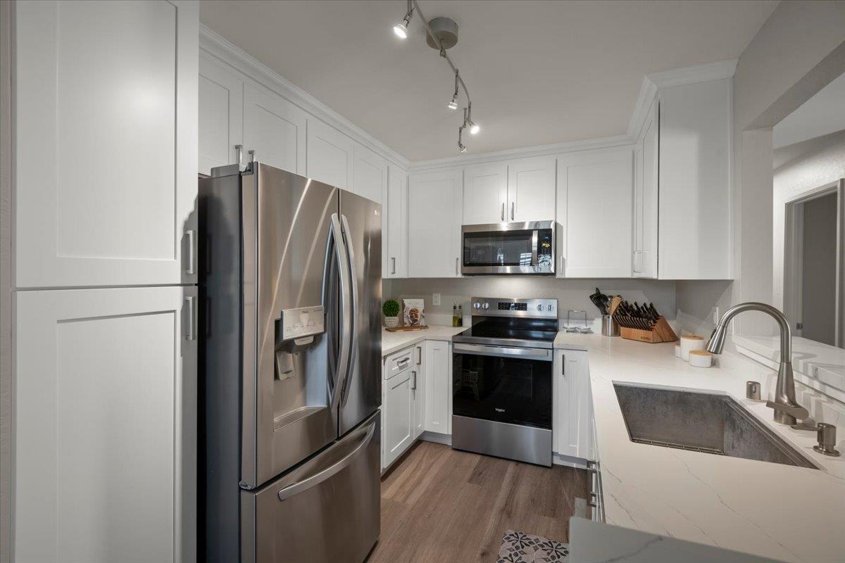 Detail Gallery Image 9 of 21 For 1414 Alma Way, San Jose,  CA 95125 - 2 Beds | 2 Baths