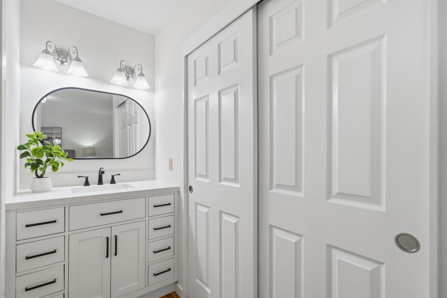 Detail Gallery Image 10 of 23 For 939 Sapphire Ct, San Jose,  CA 95136 - 4 Beds | 2 Baths