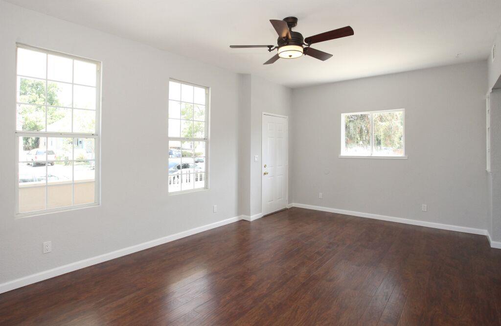 Detail Gallery Image 4 of 14 For 373 N. 8th, San Jose,  CA 95112 - 2 Beds | 2 Baths