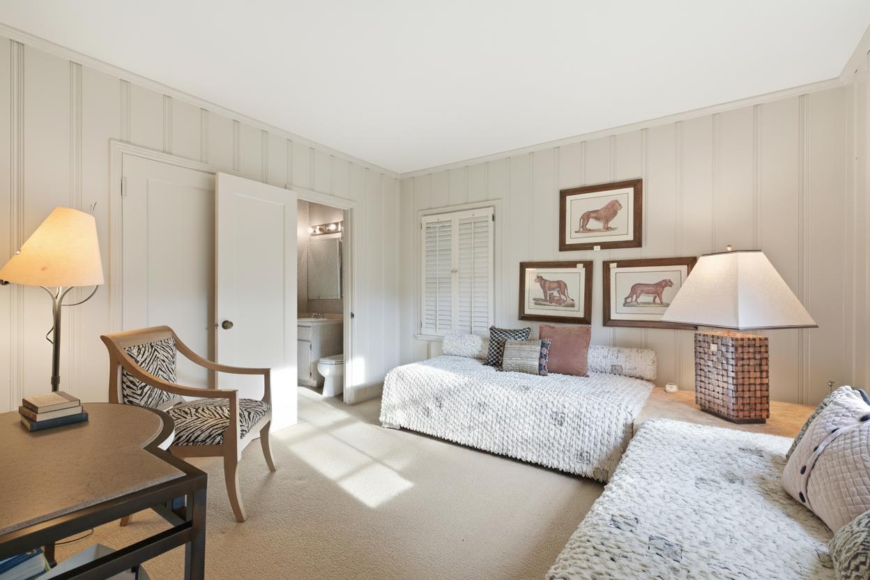 Detail Gallery Image 12 of 42 For 521 Entrada Way, Menlo Park,  CA 94025 - 3 Beds | 2/1 Baths