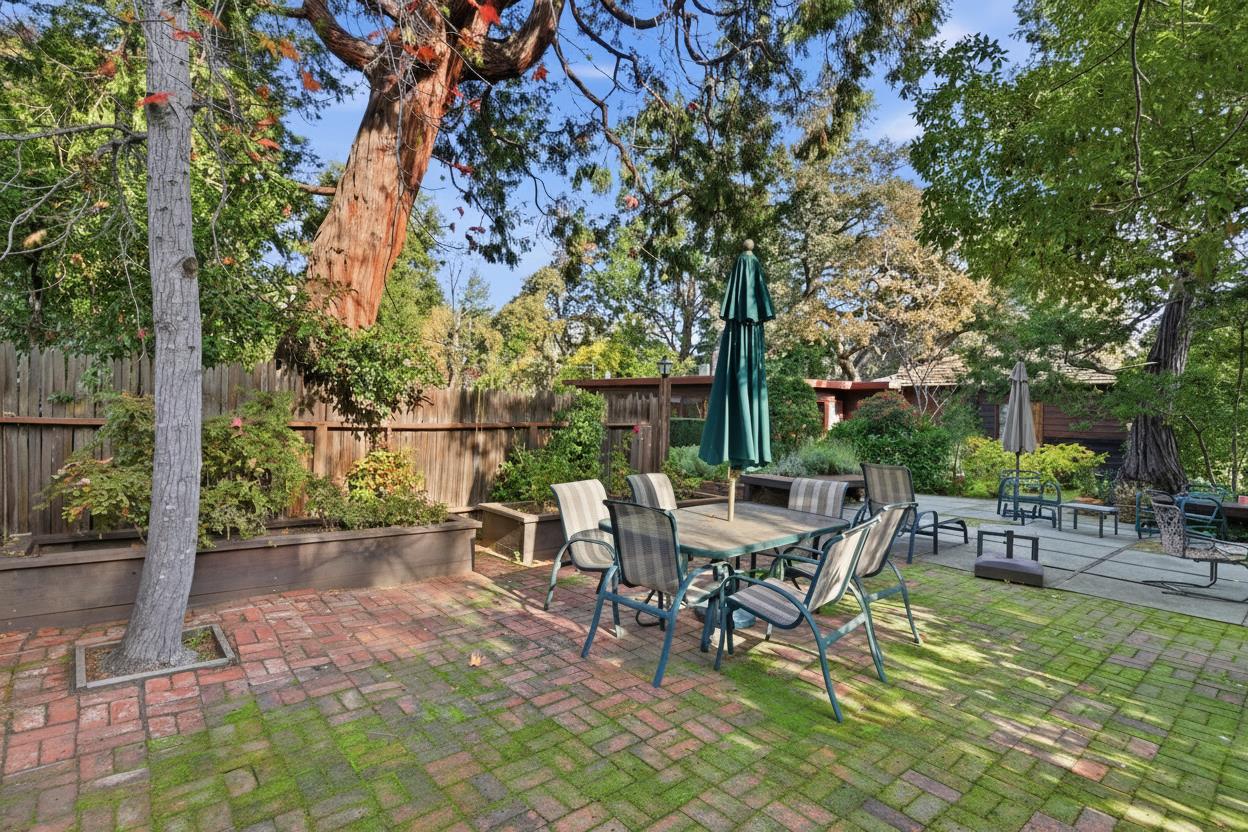 Detail Gallery Image 32 of 42 For 521 Entrada Way, Menlo Park,  CA 94025 - 3 Beds | 2/1 Baths