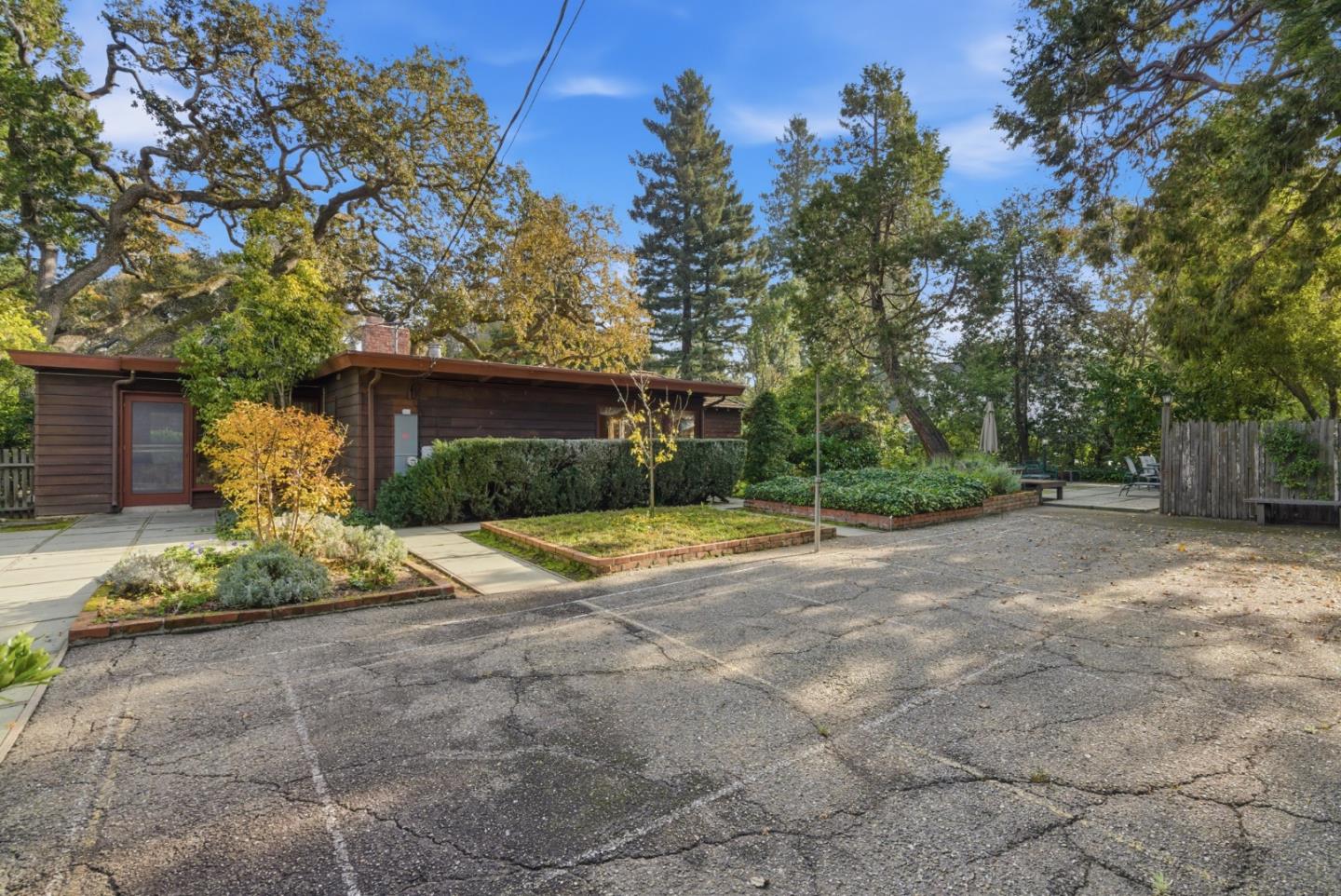 Detail Gallery Image 33 of 42 For 521 Entrada Way, Menlo Park,  CA 94025 - 3 Beds | 2/1 Baths