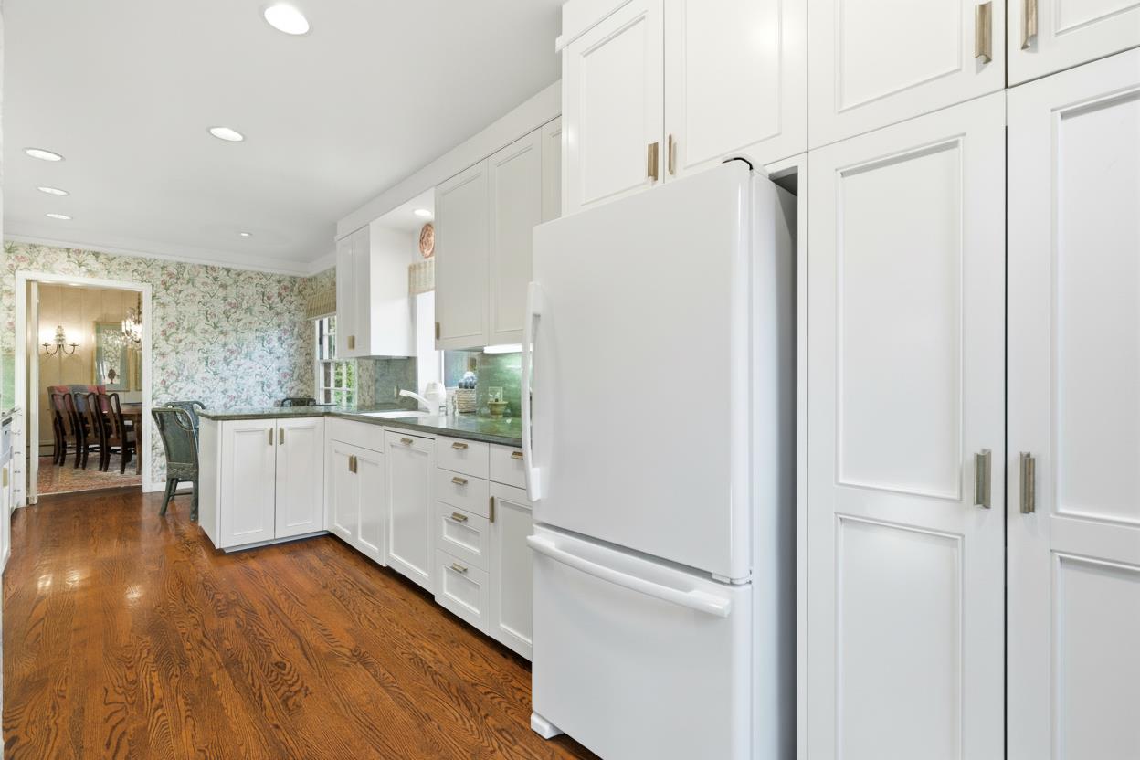 Detail Gallery Image 9 of 42 For 521 Entrada Way, Menlo Park,  CA 94025 - 3 Beds | 2/1 Baths