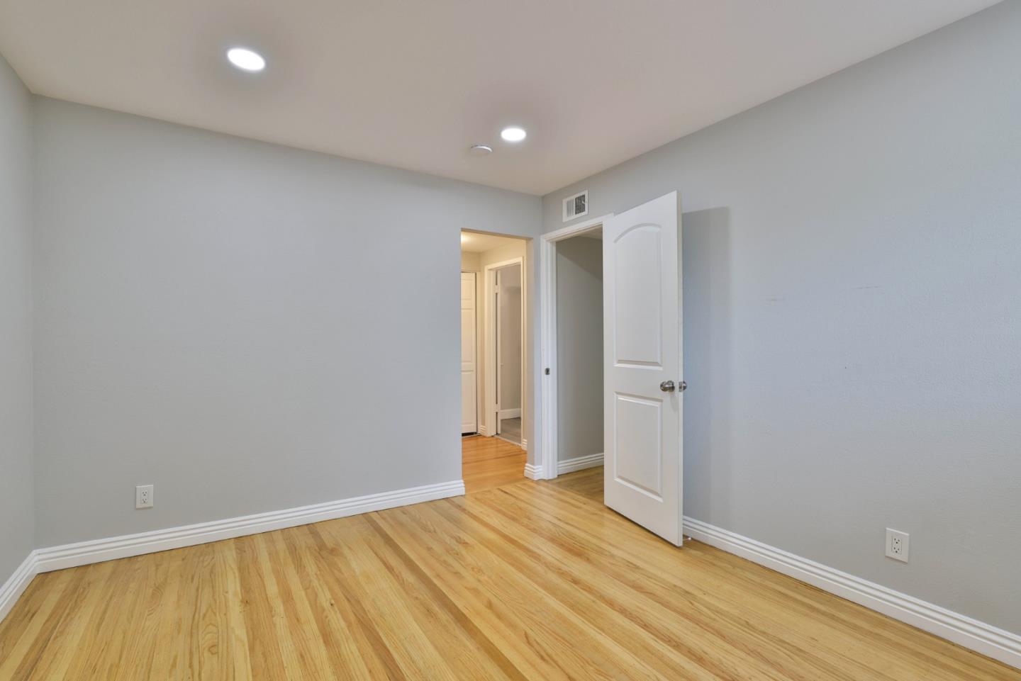 Detail Gallery Image 17 of 24 For 175 Page Mill Dr, San Jose,  CA 95111 - 4 Beds | 2/1 Baths