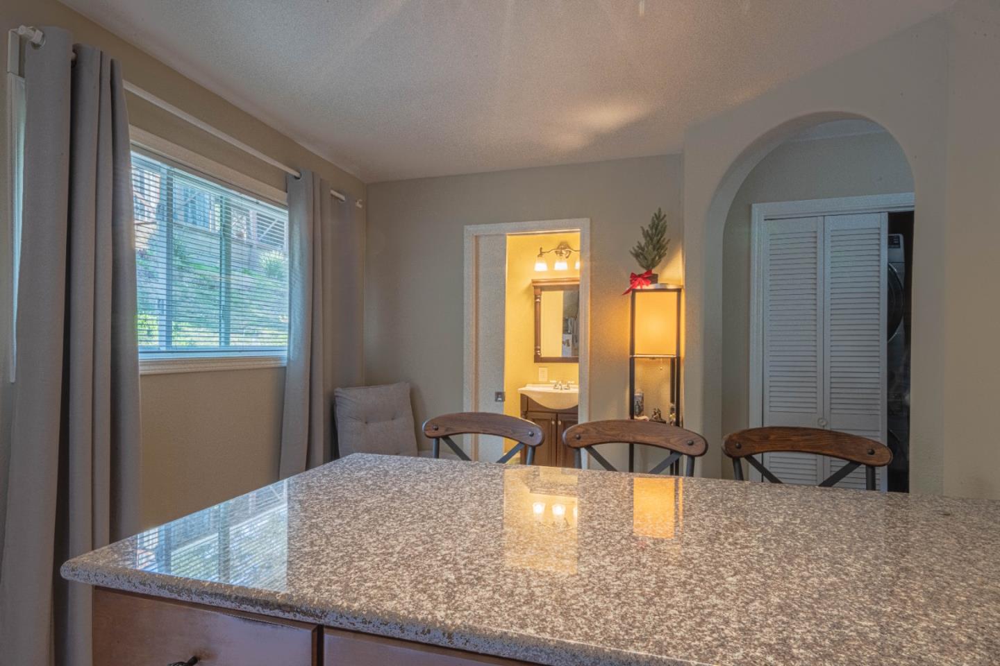 Detail Gallery Image 27 of 39 For 6218 Echo Valley Ct, Salinas,  CA 93907 - 3 Beds | 2 Baths