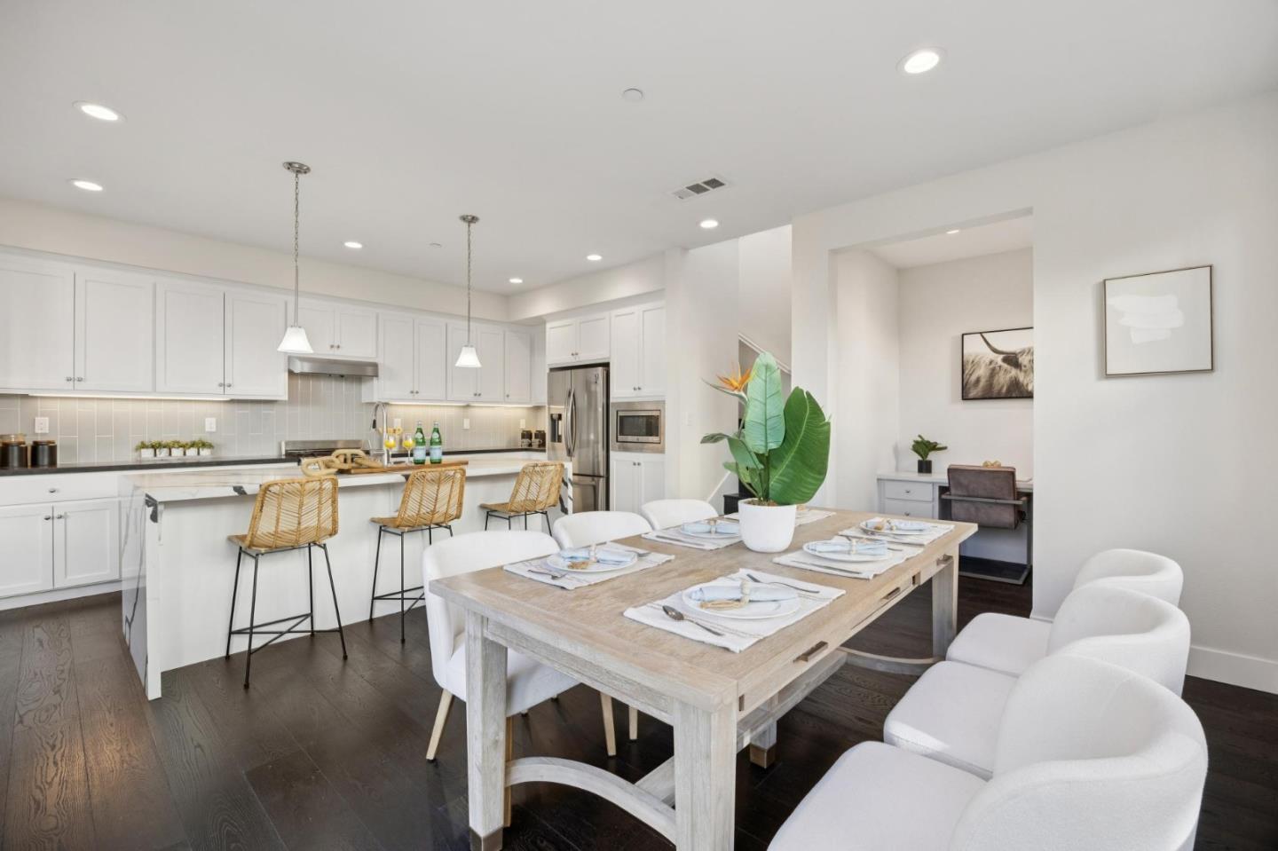 Detail Gallery Image 11 of 39 For 327 Polaris Ter, Sunnyvale,  CA 94086 - 5 Beds | 3 Baths