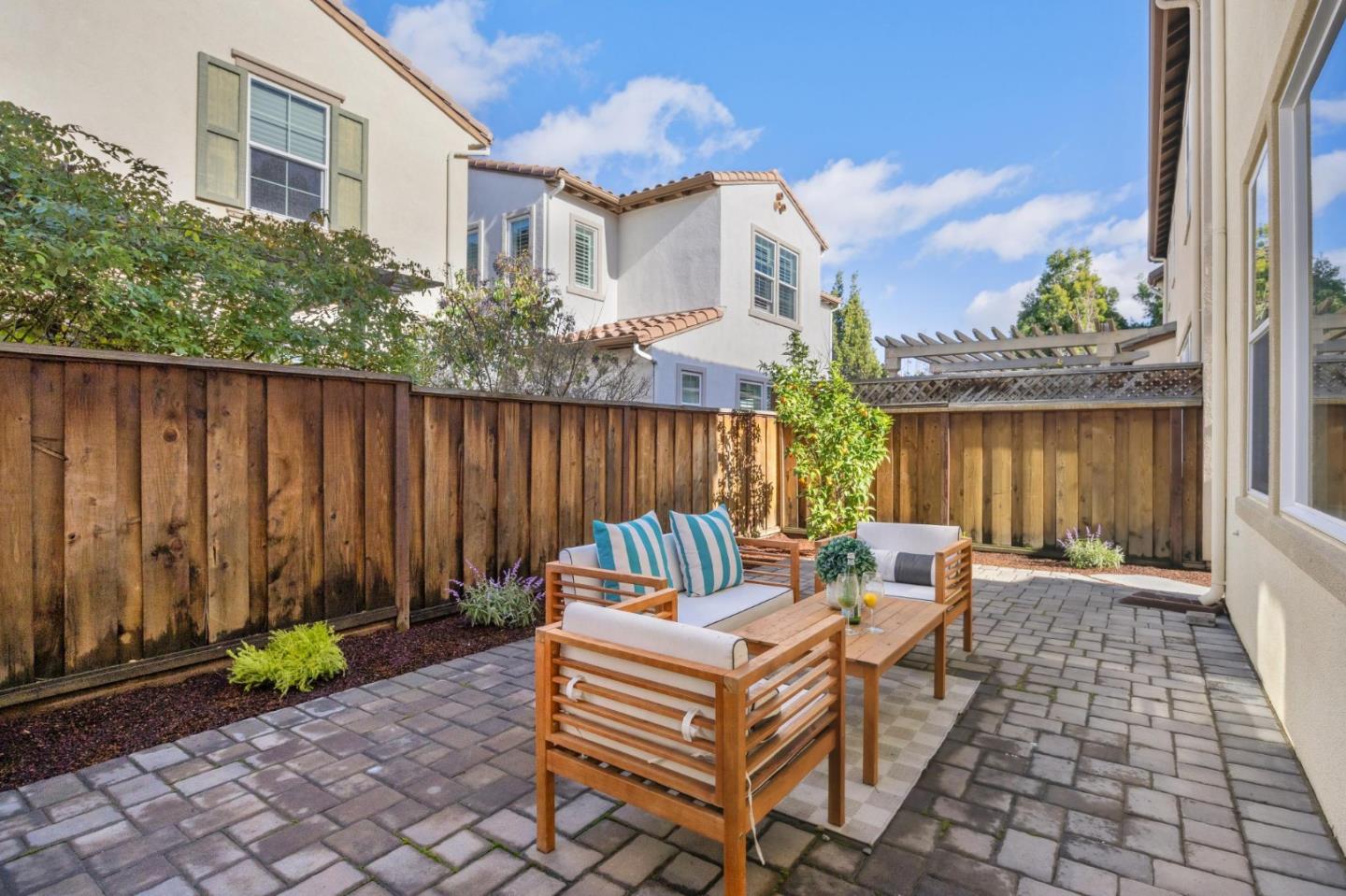 Detail Gallery Image 33 of 39 For 327 Polaris Ter, Sunnyvale,  CA 94086 - 5 Beds | 3 Baths