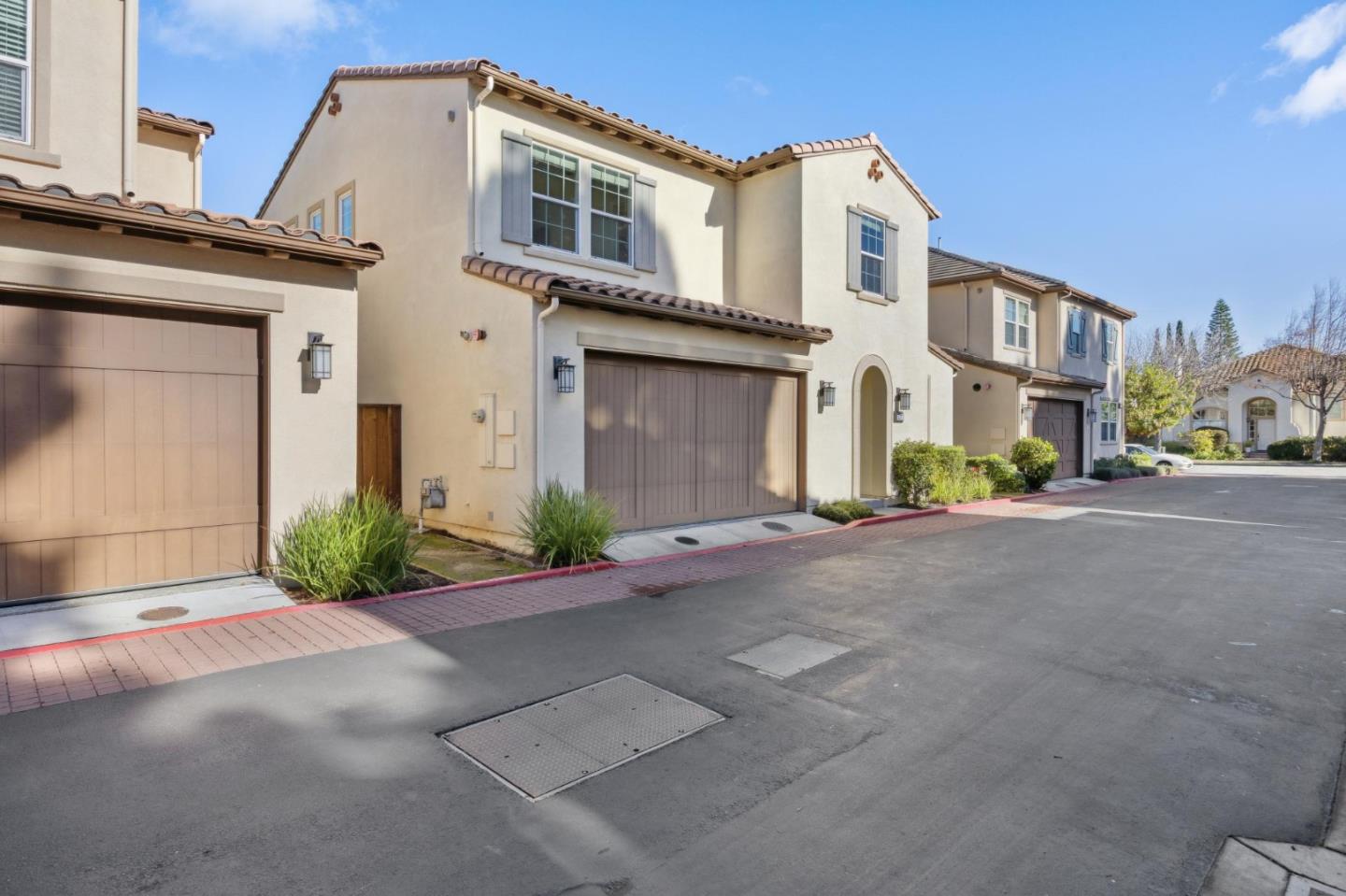 Detail Gallery Image 37 of 39 For 327 Polaris Ter, Sunnyvale,  CA 94086 - 5 Beds | 3 Baths