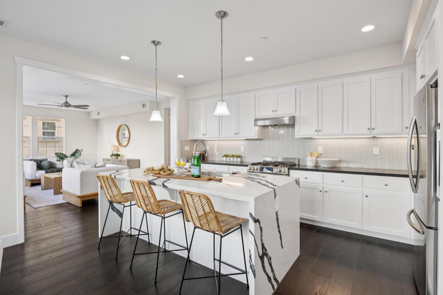 Detail Gallery Image 7 of 39 For 327 Polaris Ter, Sunnyvale,  CA 94086 - 5 Beds | 3 Baths