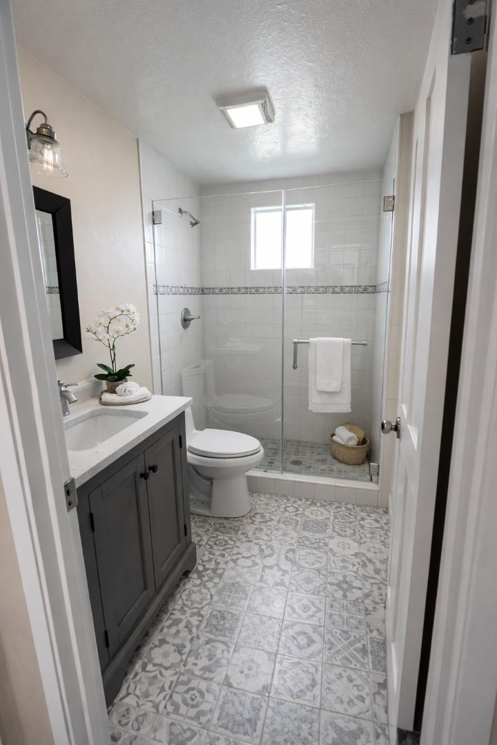 Detail Gallery Image 5 of 7 For 6125 Abbey Rd, Aptos,  CA 95003 - 4 Beds | 2 Baths