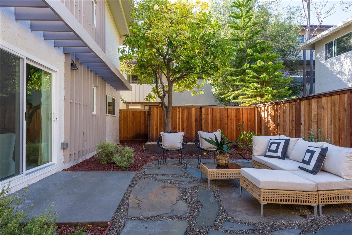 543 Everett Court, Palo Alto, CA, 94301