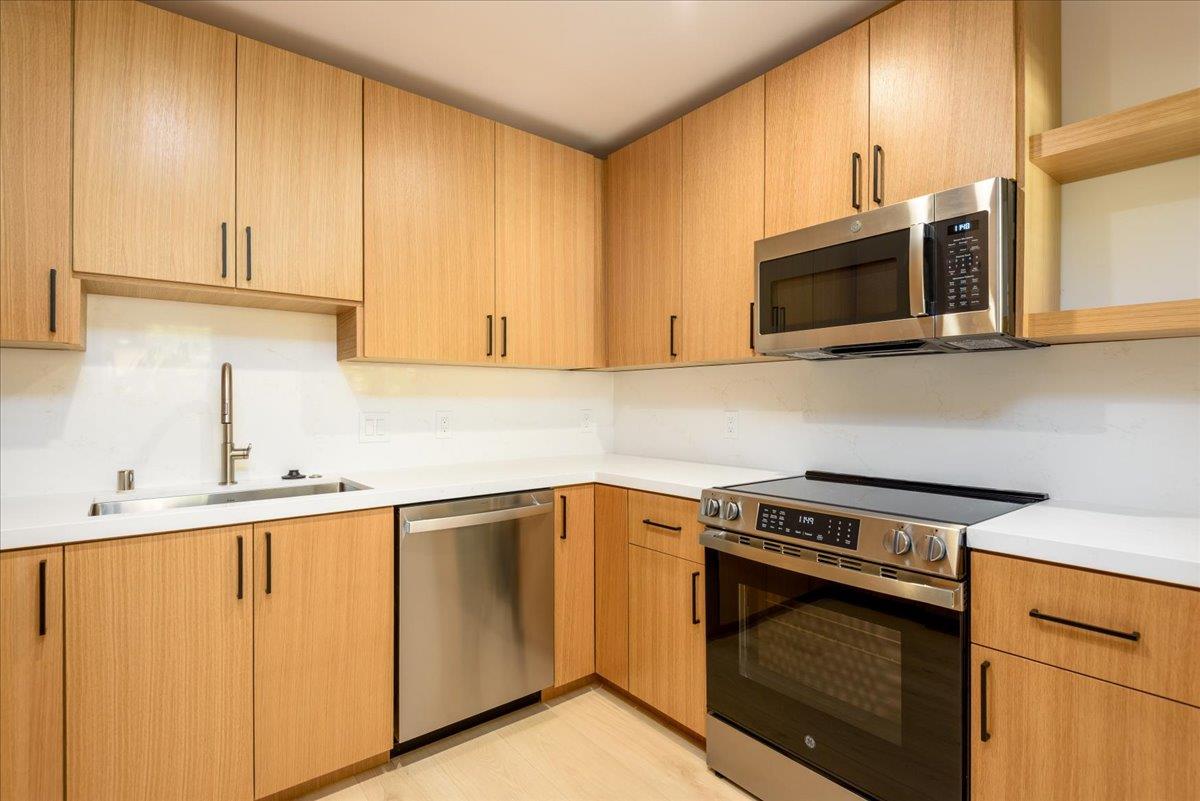 Detail Gallery Image 25 of 38 For 543 Everett Ct, Palo Alto,  CA 94301 - – Beds | – Baths