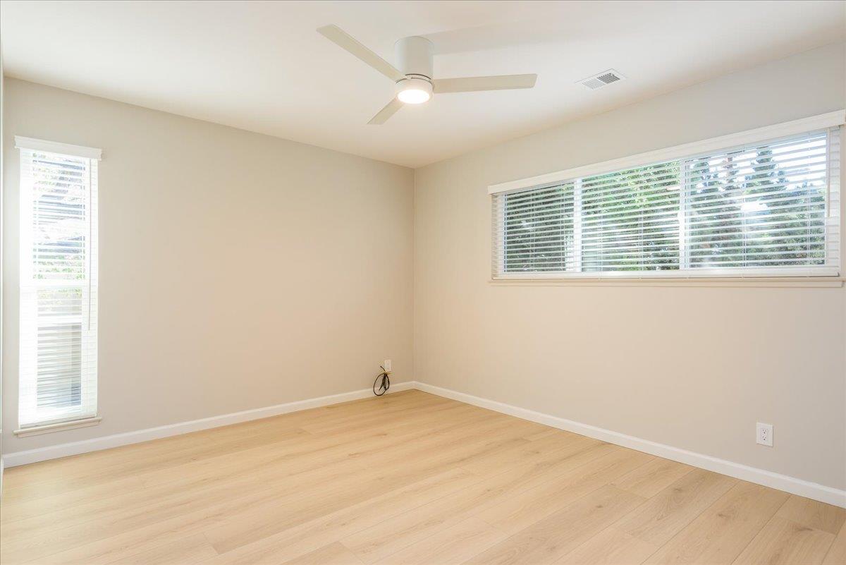 Detail Gallery Image 28 of 38 For 543 Everett Ct, Palo Alto,  CA 94301 - – Beds | – Baths