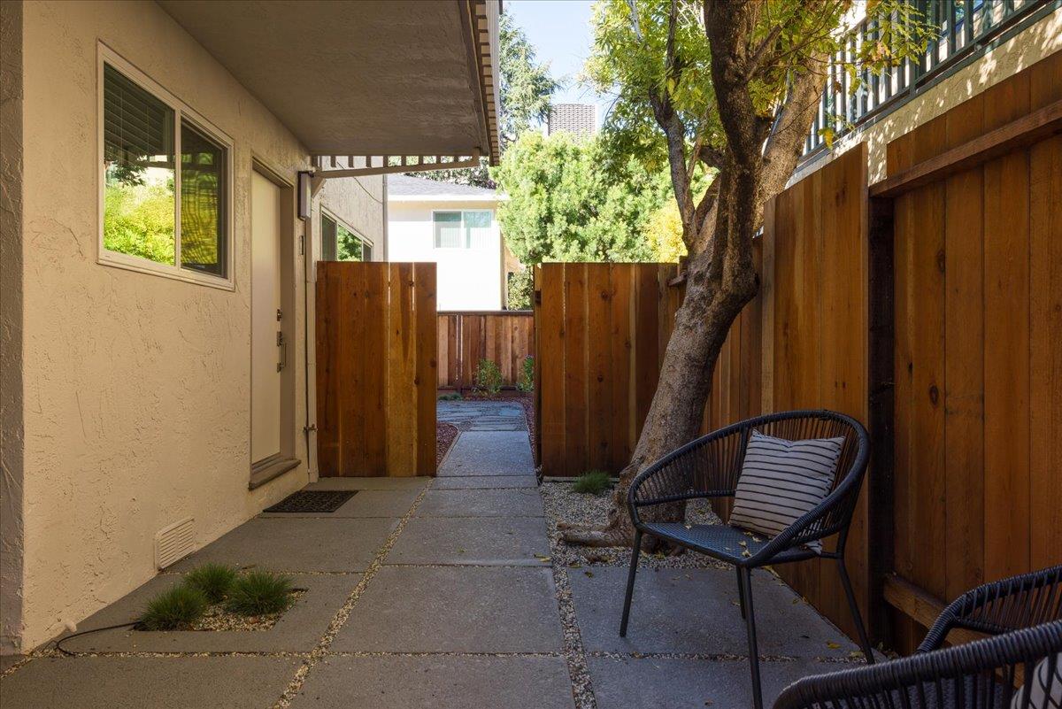 543 Everett Court, Palo Alto, CA, 94301