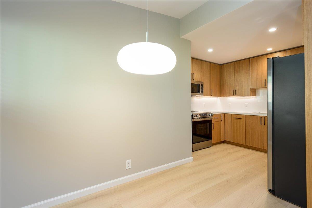 Detail Gallery Image 32 of 38 For 543 Everett Ct, Palo Alto,  CA 94301 - – Beds | – Baths