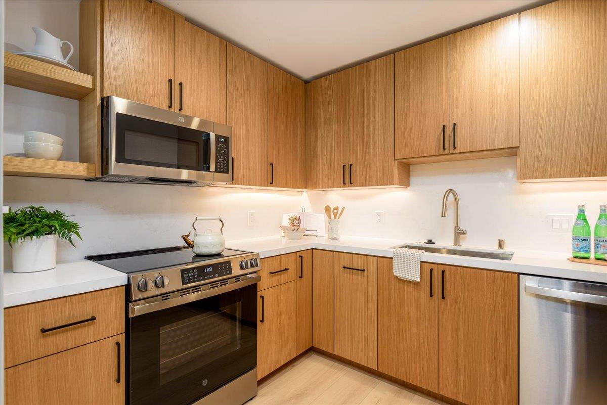 543 Everett Court, Palo Alto, CA, 94301