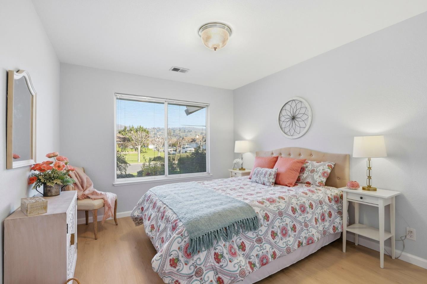 Detail Gallery Image 14 of 32 For 16935 Sugar Pine Dr, Morgan Hill,  CA 95037 - 2 Beds | 1/1 Baths