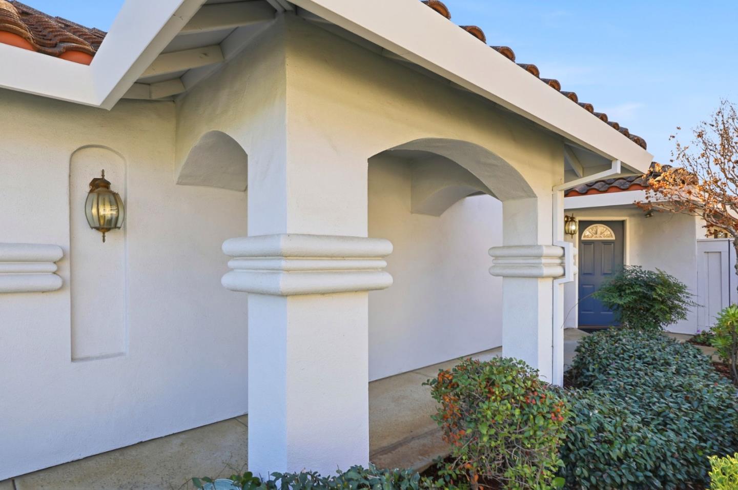 Detail Gallery Image 5 of 32 For 16935 Sugar Pine Dr, Morgan Hill,  CA 95037 - 2 Beds | 1/1 Baths