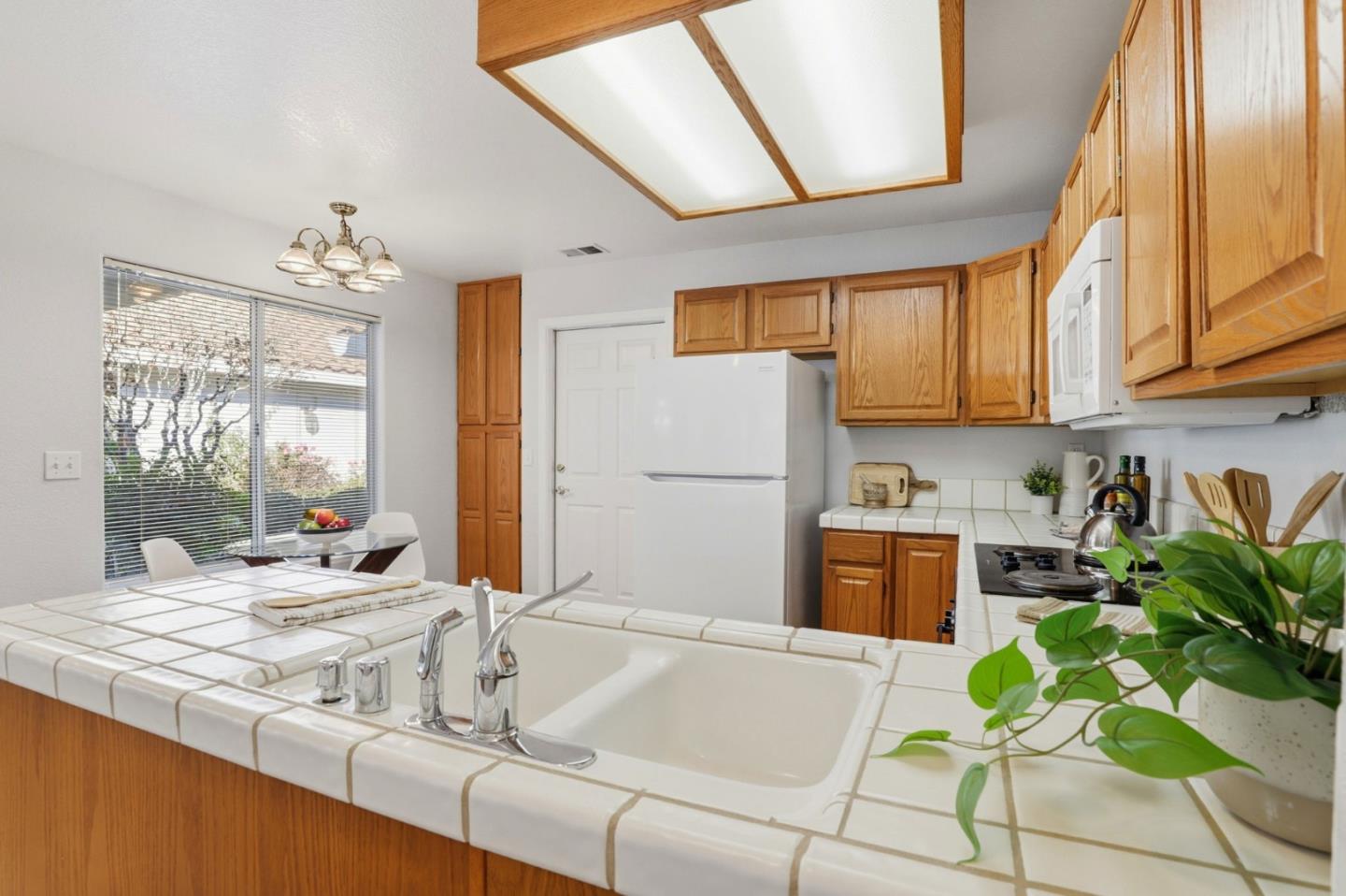 Detail Gallery Image 7 of 32 For 16935 Sugar Pine Dr, Morgan Hill,  CA 95037 - 2 Beds | 1/1 Baths