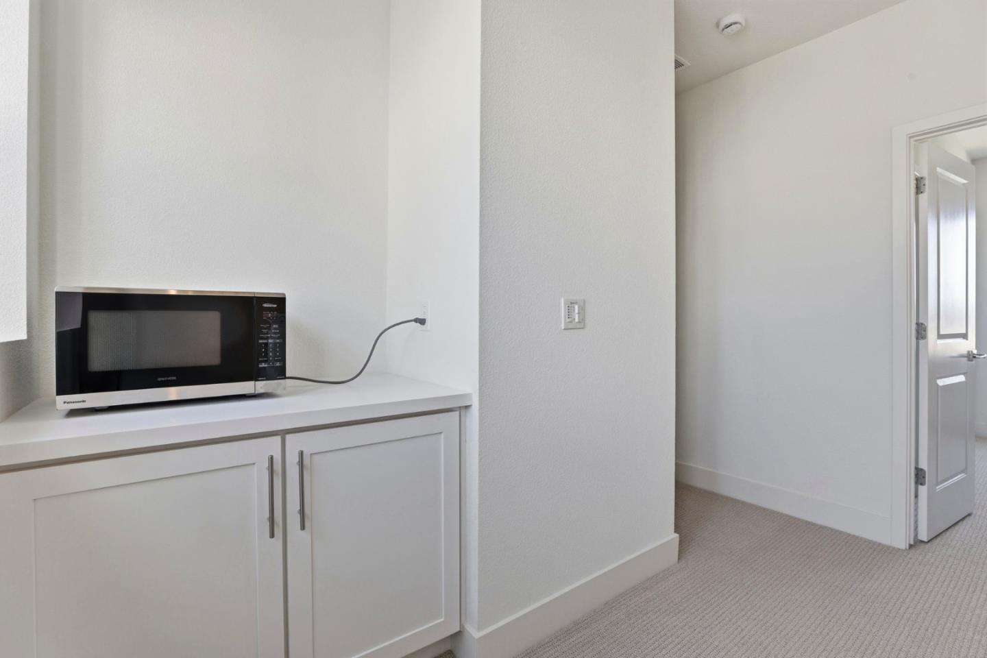 Detail Gallery Image 11 of 55 For 6056 Bullion Ln, Dublin,  CA 94568 - 4 Beds | 3/1 Baths