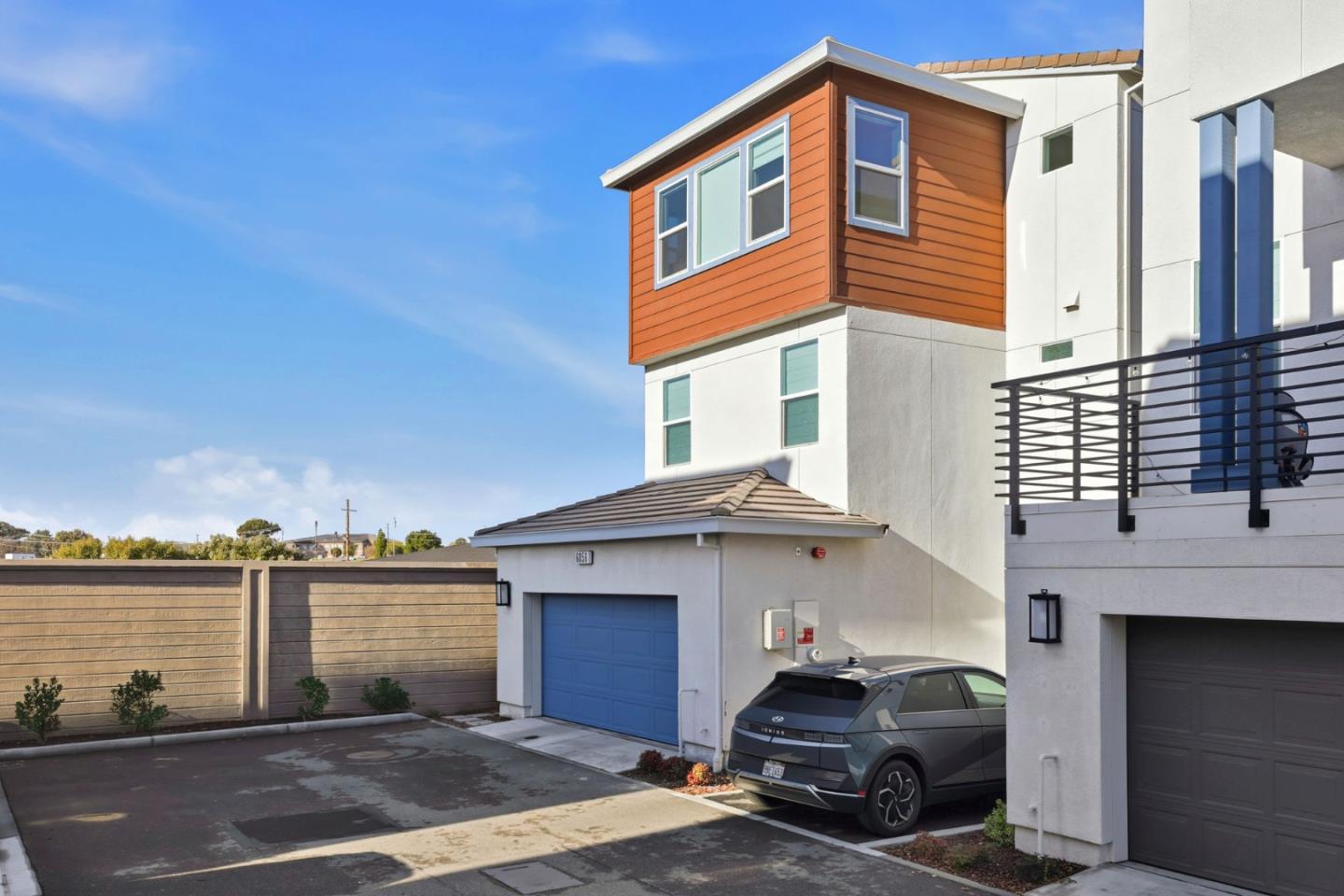 Detail Gallery Image 2 of 55 For 6056 Bullion Ln, Dublin,  CA 94568 - 4 Beds | 3/1 Baths