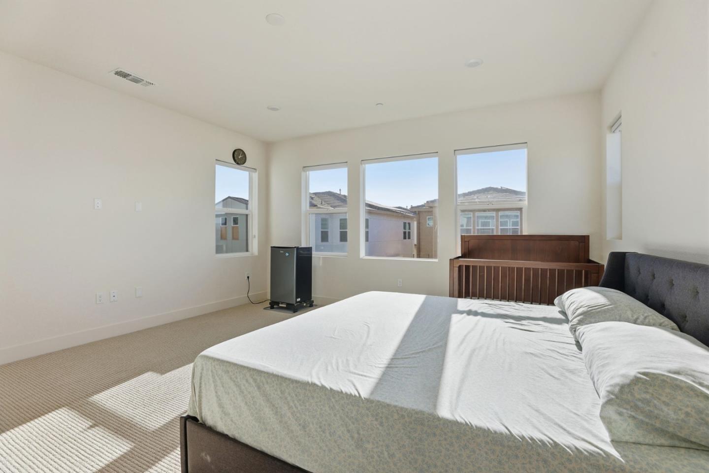 Detail Gallery Image 23 of 55 For 6056 Bullion Ln, Dublin,  CA 94568 - 4 Beds | 3/1 Baths