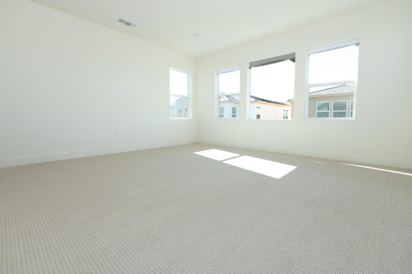 Detail Gallery Image 24 of 55 For 6056 Bullion Ln, Dublin,  CA 94568 - 4 Beds | 3/1 Baths