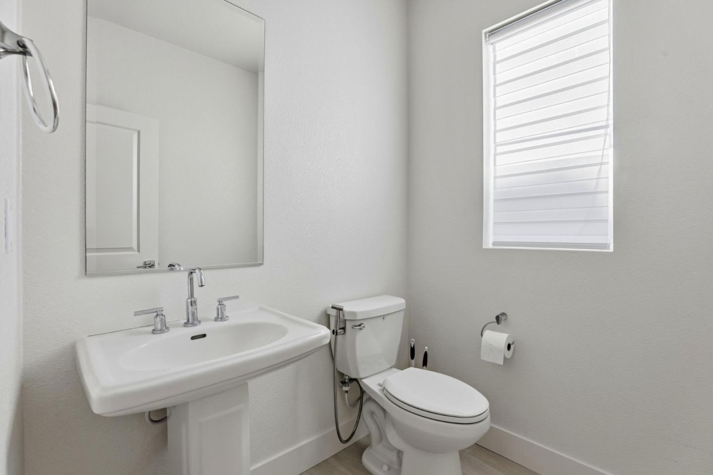 Detail Gallery Image 29 of 55 For 6056 Bullion Ln, Dublin,  CA 94568 - 4 Beds | 3/1 Baths