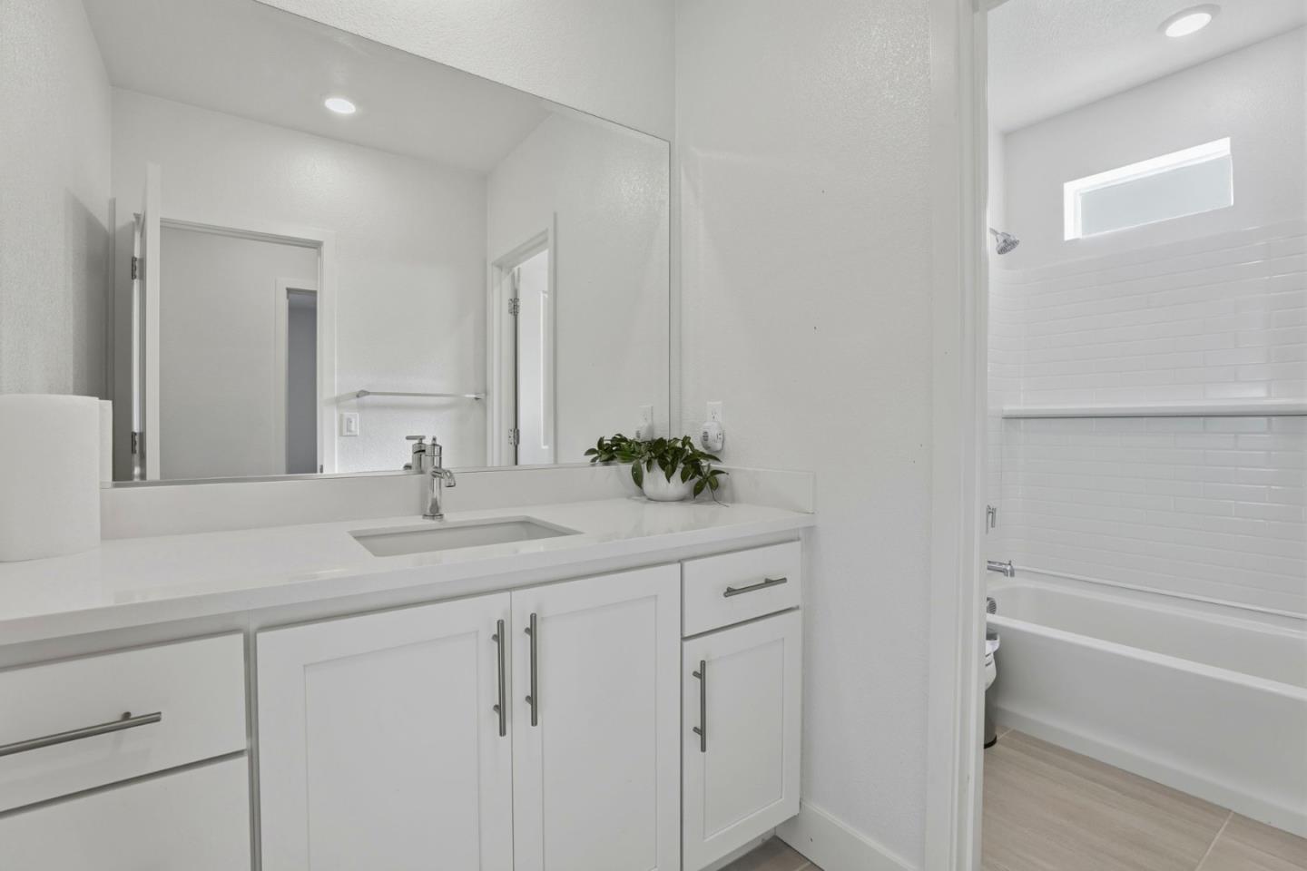 Detail Gallery Image 30 of 55 For 6056 Bullion Ln, Dublin,  CA 94568 - 4 Beds | 3/1 Baths