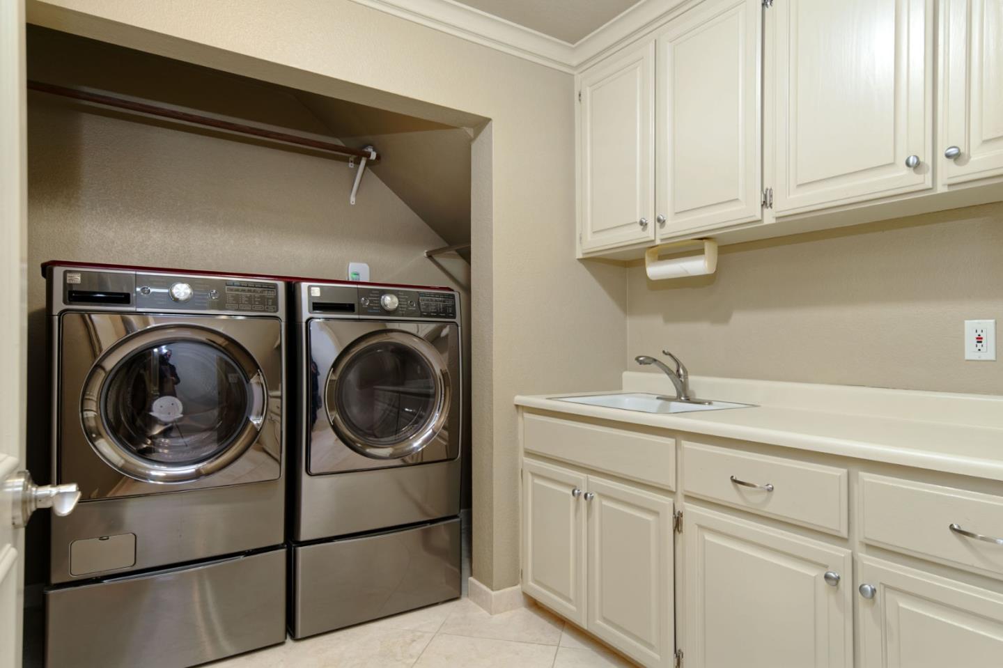 Detail Gallery Image 23 of 52 For 1127 Kendal Ct, San Jose,  CA 95120 - 4 Beds | 3 Baths