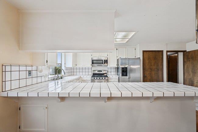 Detail Gallery Image 24 of 57 For 65 Ray Cir, Hollister,  CA 95023 - 4 Beds | 2/1 Baths