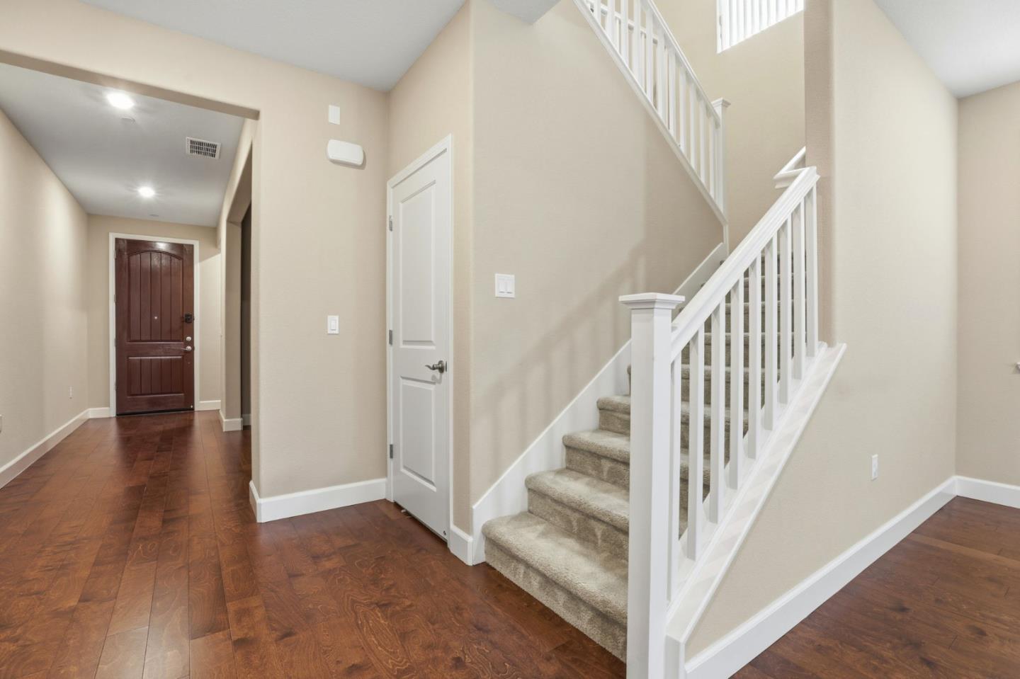 Detail Gallery Image 14 of 51 For 2631 Grassland Way, Gilroy,  CA 95020 - 5 Beds | 4/1 Baths