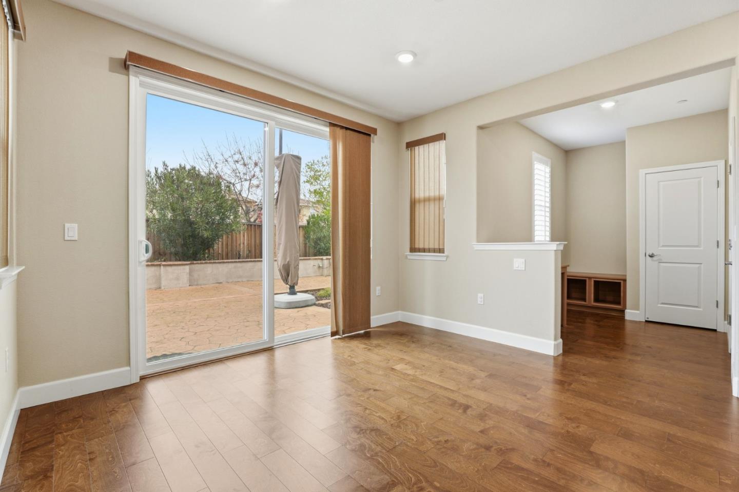 Detail Gallery Image 6 of 51 For 2631 Grassland Way, Gilroy,  CA 95020 - 5 Beds | 4/1 Baths