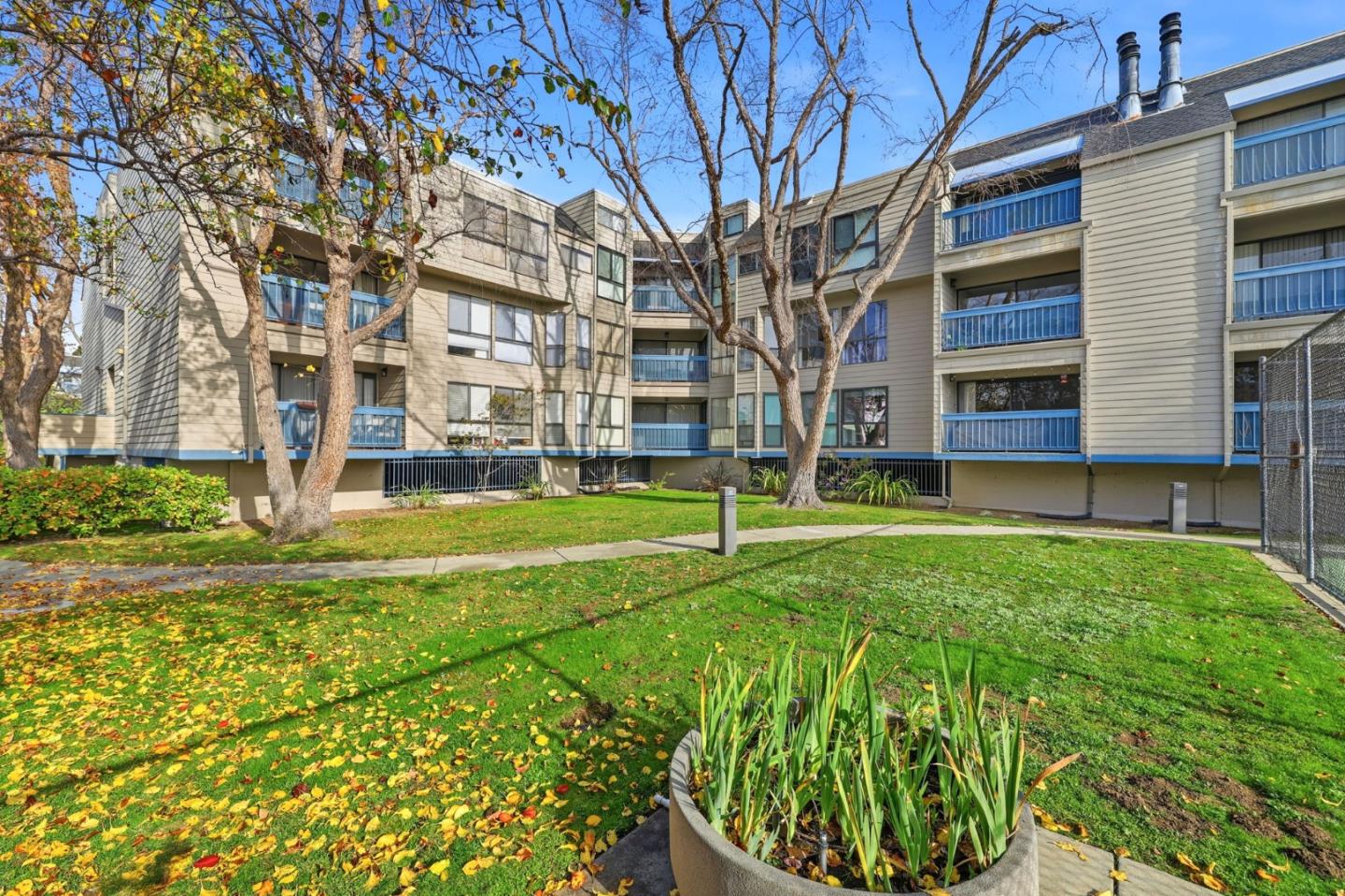 Detail Gallery Image 39 of 42 For 35 W 20th Ave #109,  San Mateo,  CA 94403 - 2 Beds | 2 Baths