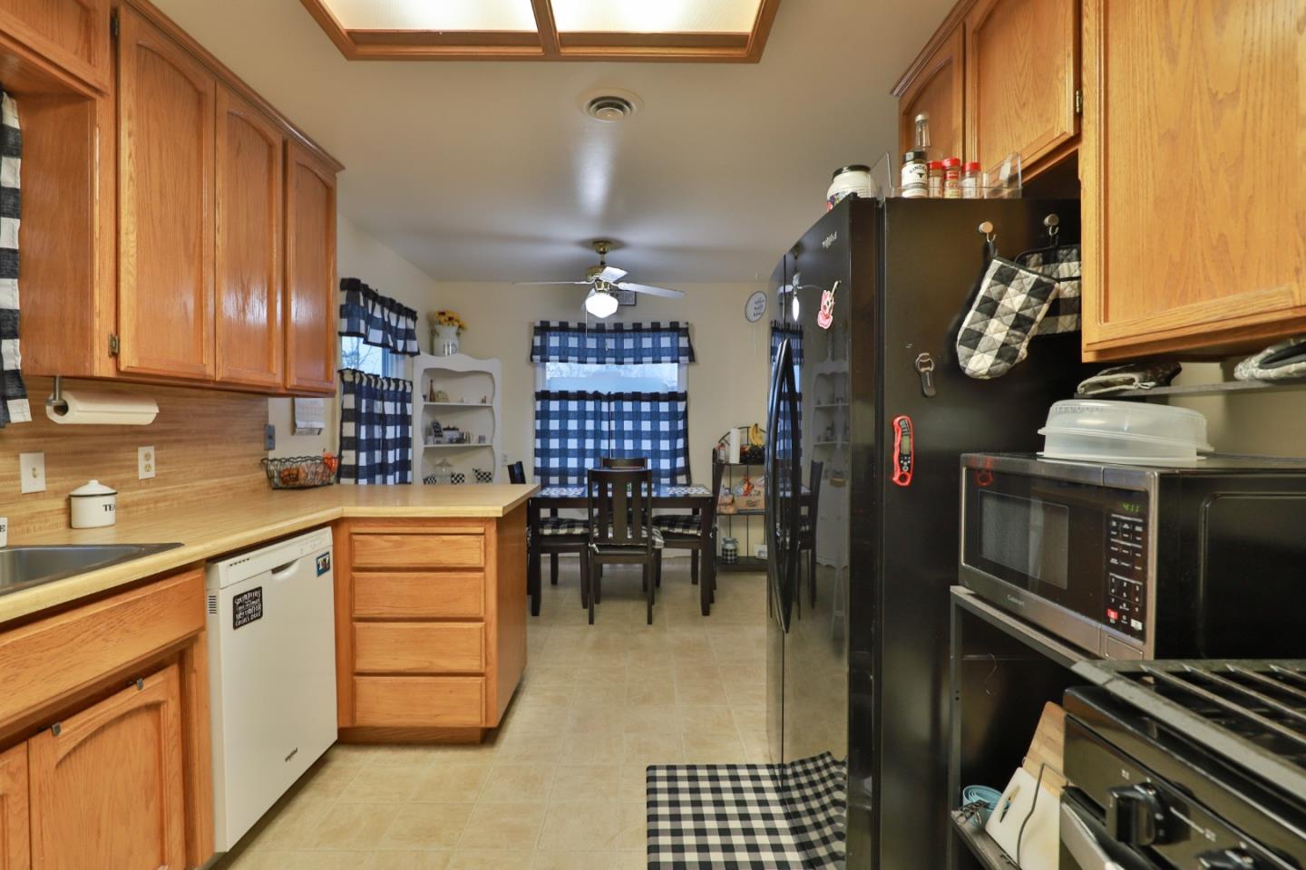 Detail Gallery Image 26 of 32 For 1433 Ayers Ave, Lodi,  CA 95242 - 2 Beds | 2 Baths