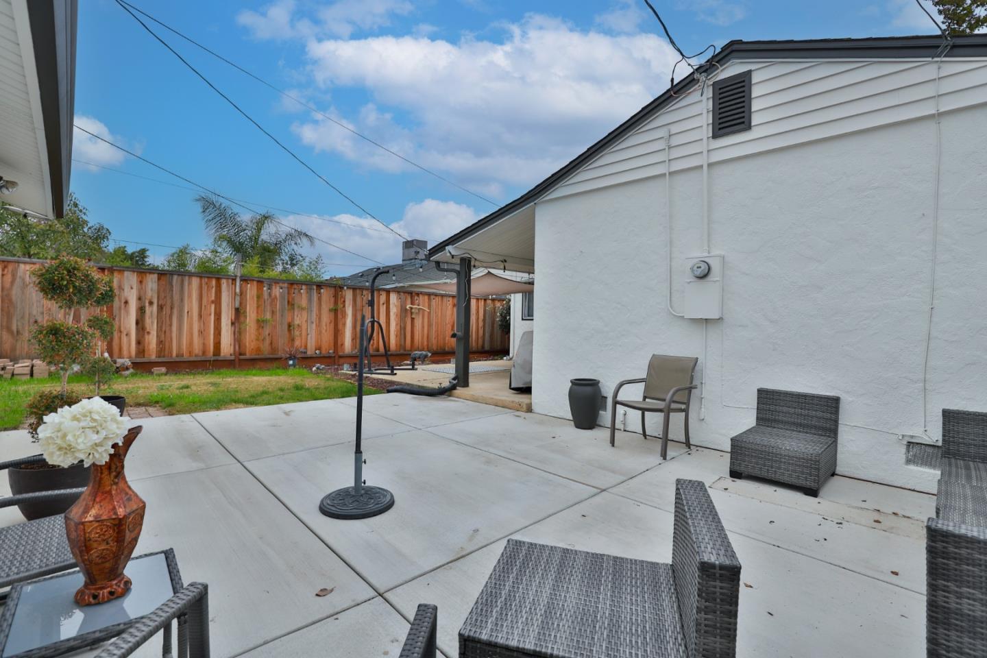 Detail Gallery Image 9 of 32 For 1433 Ayers Ave, Lodi,  CA 95242 - 2 Beds | 2 Baths